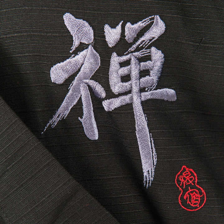 Zen kurzer bestickter Kimono